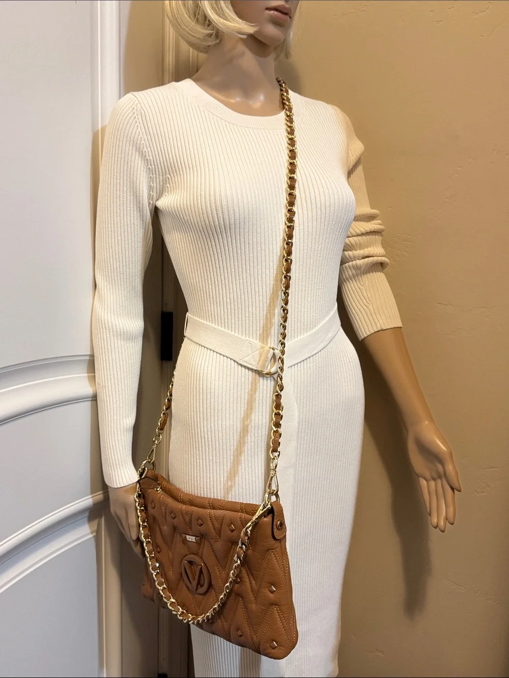 Valentino this exquisite